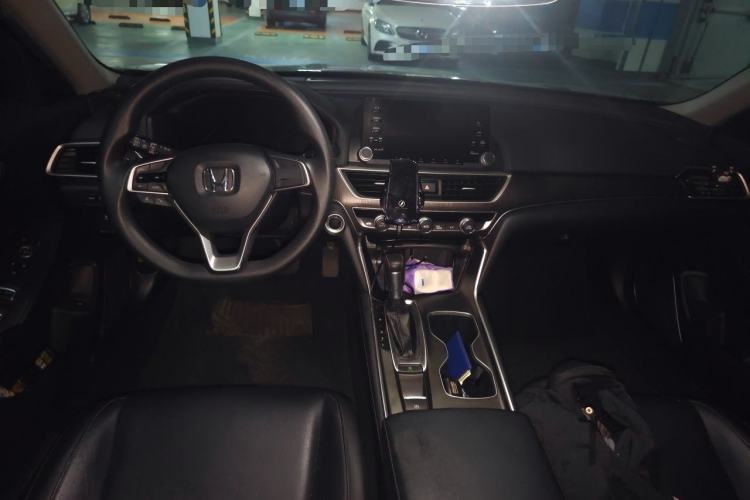 Used Honda Accord 2018 230TURBO Comfort Version National V Center Console