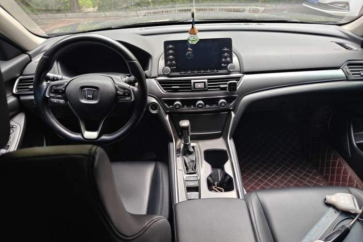 Used Honda Accord 2018 260TURBO Elite Edition China VI Center Console