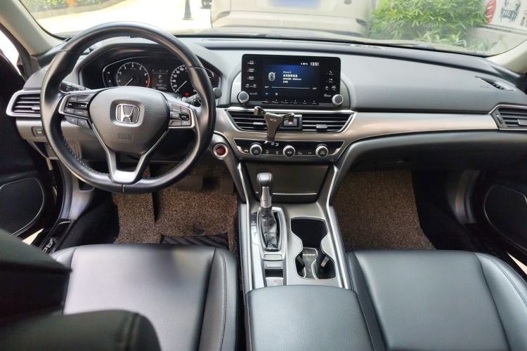 Used Honda Accord 2018 260TURBO Elite Edition China VI Center Console