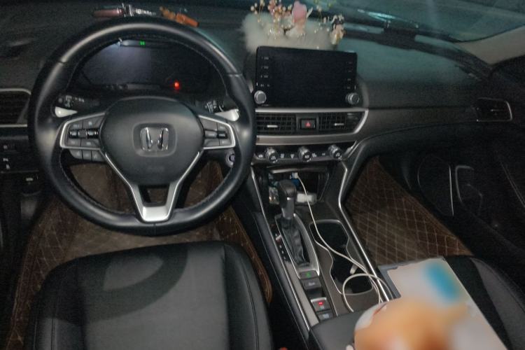 Used Honda Accord 2018 260TURBO Prestige Edition China VI Center Console