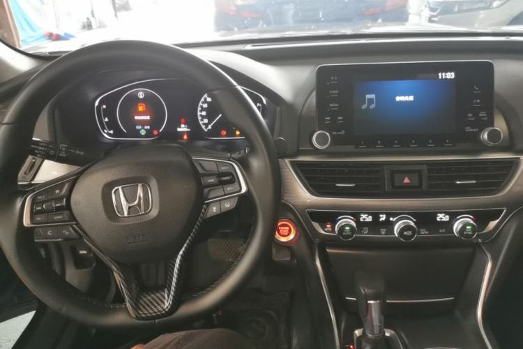 Used Honda Accord 2018 260TURBO Luxury Edition China VI Center Console
