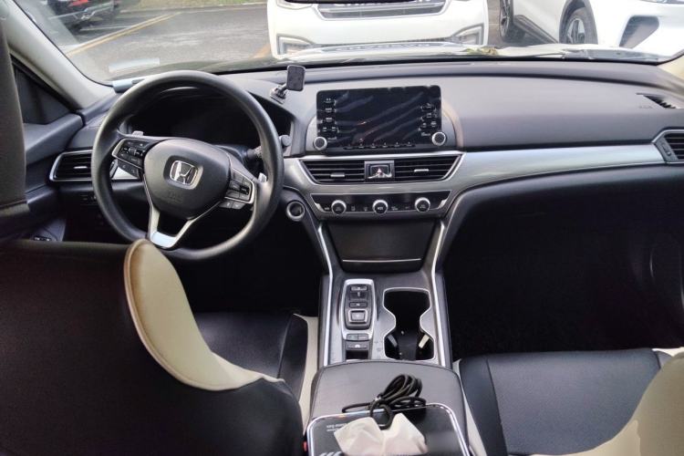 Used Honda Accord 2018 Rui·Hybrid 2.0L Rui Ku Edition China VI Center Console