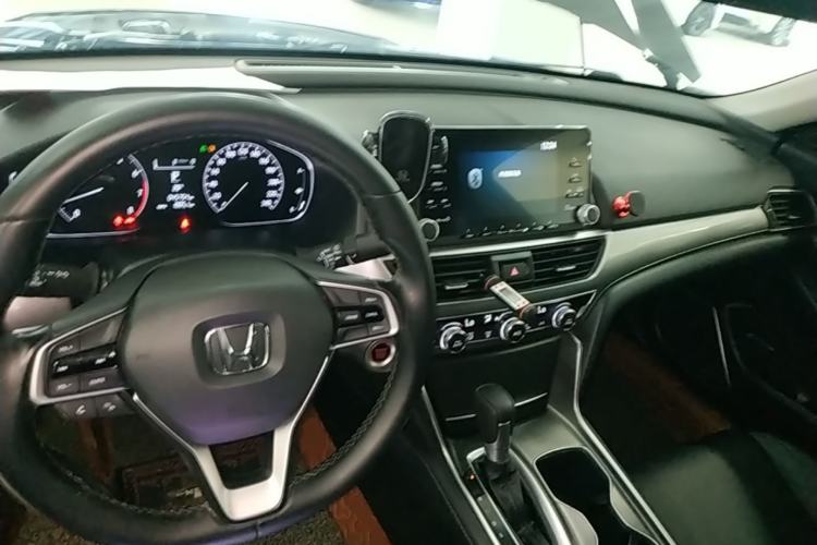 Used Honda Accord 2018 260TURBO Elite Edition China VI Center Console