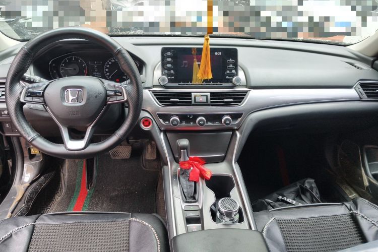 Used Honda Accord 2018 260TURBO Elite Edition China VI Center Console