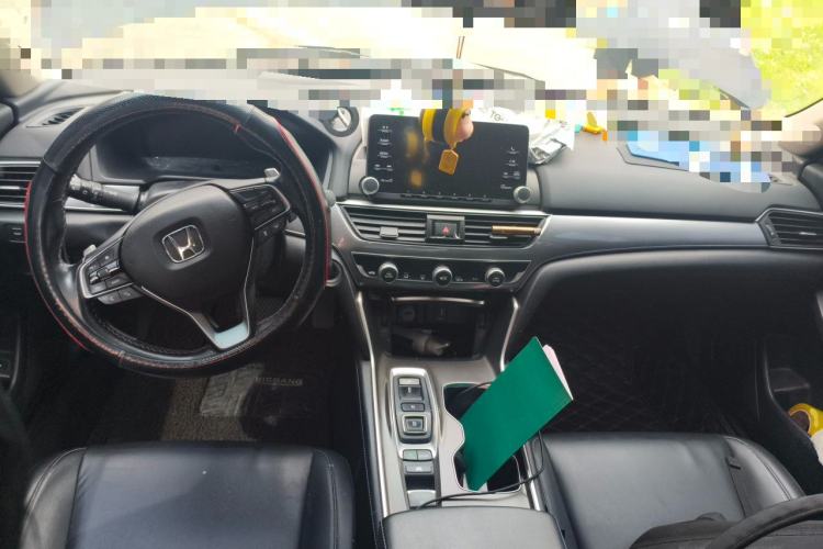 Used Honda Accord 2018 Rui Hybrid 2.0L Rui Ling Edition China VI Center Console