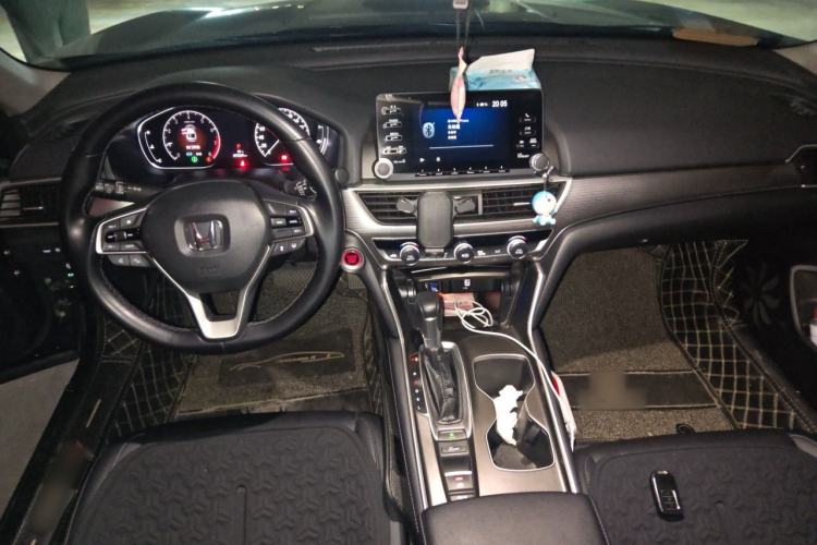 Used Honda Accord 2018 260TURBO Luxury Edition China VI Center Console