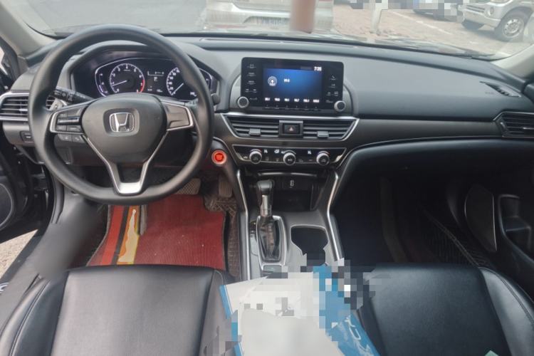 Used Honda Accord 2018 230TURBO Comfort Edition China VI Emission Standard Center Console