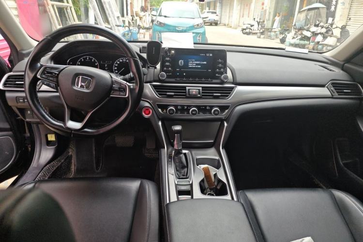 Used Honda Accord 2018 260TURBO Elite Edition China VI Center Console