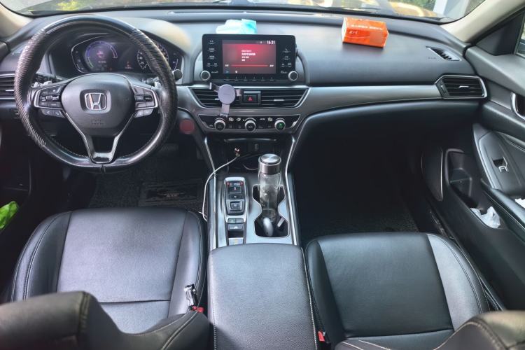 Used Honda Accord 2018 Rui·Hybrid 2.0L Rui Ku Edition China VI Center Console