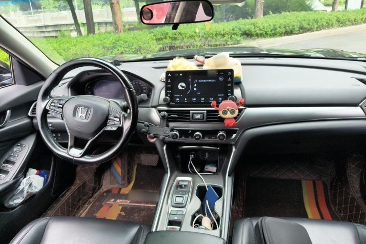 Used Honda Accord 2018 Rui Hybrid 2.0L Rui Ling Edition China VI Center Console