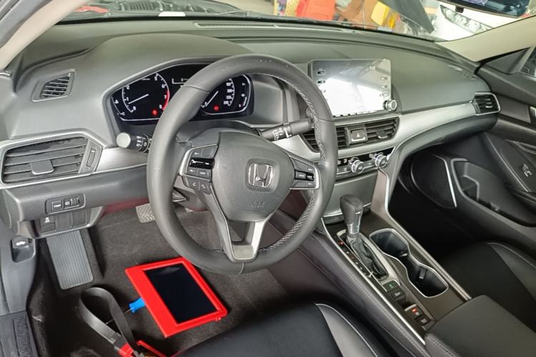 Used Honda Accord 2018 260TURBO Elite Edition China V Center Console