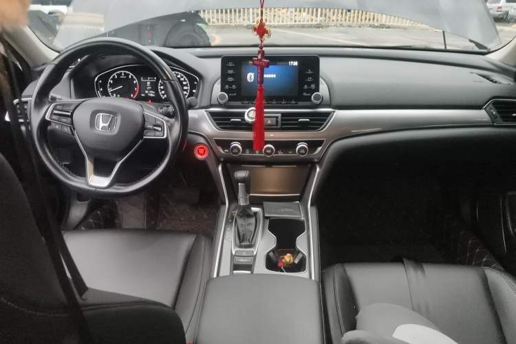 Used Honda Accord 2018 260TURBO Elite Edition China VI Center Console