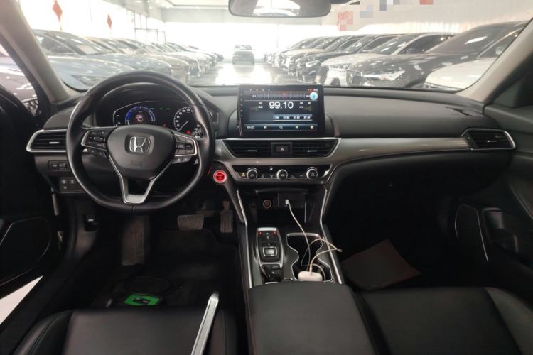 Used Honda Accord 2018 Rui Hybrid 2.0L Rui Ling Edition China VI Center Console