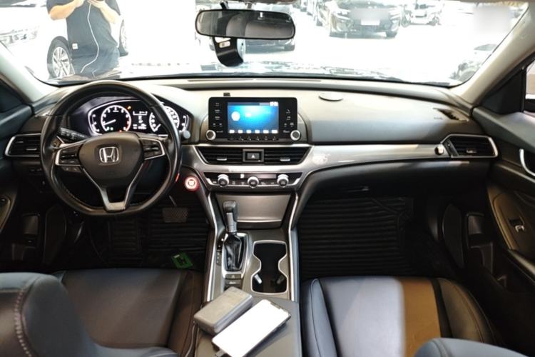 Used Honda Accord 2018 260TURBO Elite Edition China VI Center Console
