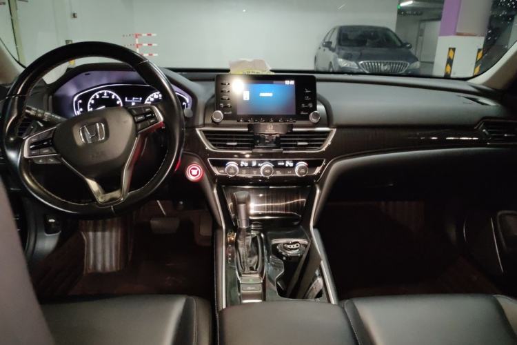 Used Honda Accord 2018 260TURBO Elite Edition China VI Center Console