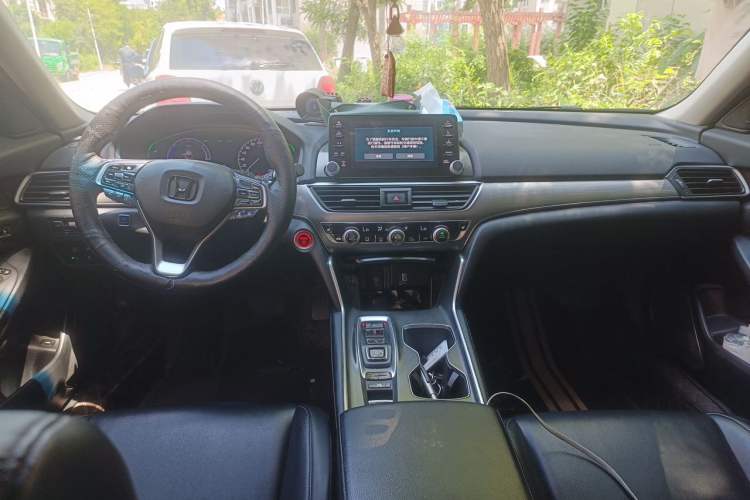 Used Honda Accord 2018 Rui·Hybrid 2.0L Rui Zhi Edition China VI Center Console