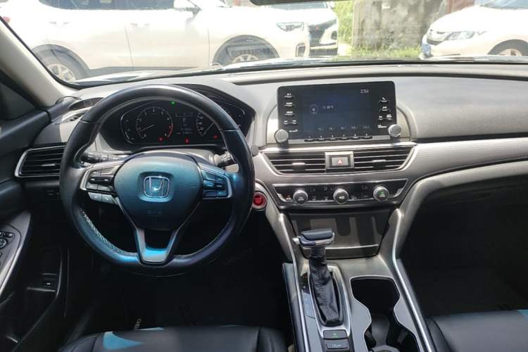 Used Honda Accord 2018 260TURBO Elite Edition China VI Center Console