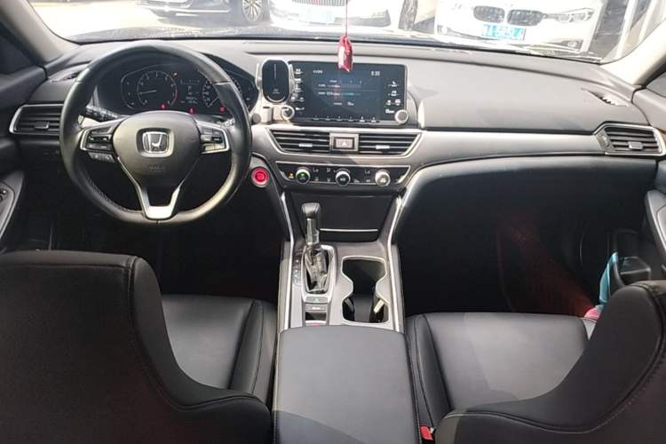 Used Honda Accord 2018 260TURBO Elite Edition China VI Center Console