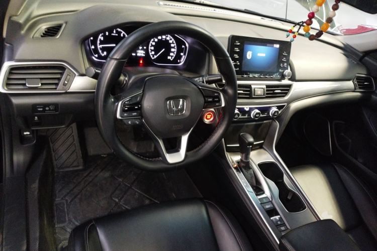 Used Honda Accord 2018 260TURBO Elite Edition China VI Center Console