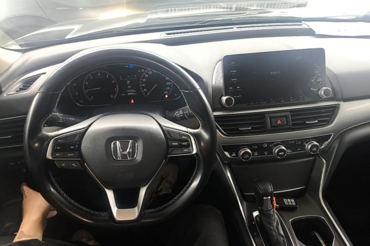 Used Honda Accord 2018 260TURBO Elite Edition China VI Center Console