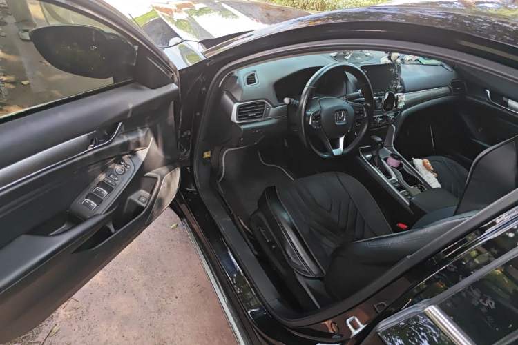 Used Honda Accord 2018 260TURBO Elite Edition China VI Driver Seat