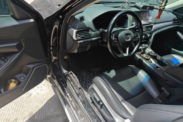 Used Honda Accord 2018 260TURBO Elite Edition China VI Driver Seat