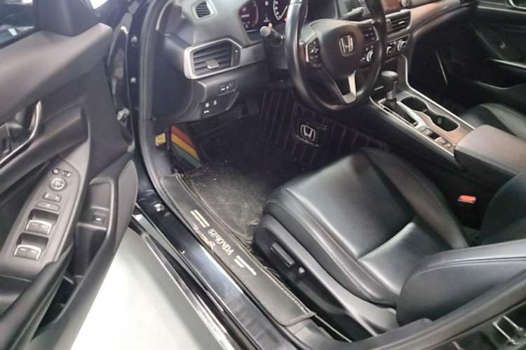 Used Honda Accord 2018 260TURBO Luxury Edition China VI Driver Seat