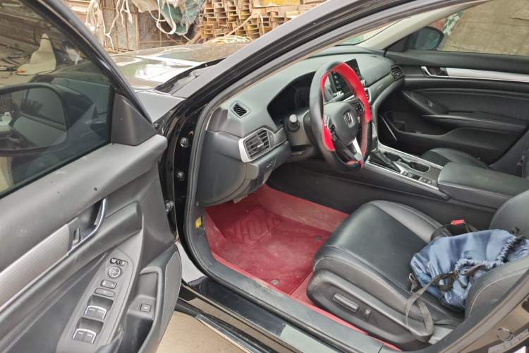 Used Honda Accord 2018 260TURBO Elite Edition China VI Driver Seat