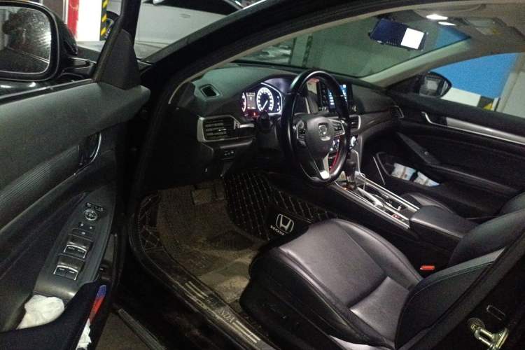 Used Honda Accord 2018 260TURBO Elite Edition China VI Driver Seat