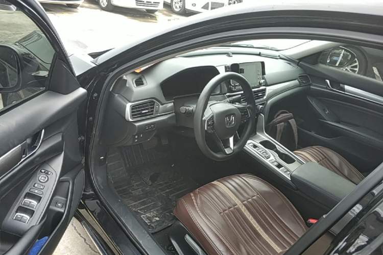 Used Honda Accord 2018 Rui·Hybrid 2.0L Rui Ku Edition China VI Driver Seat
