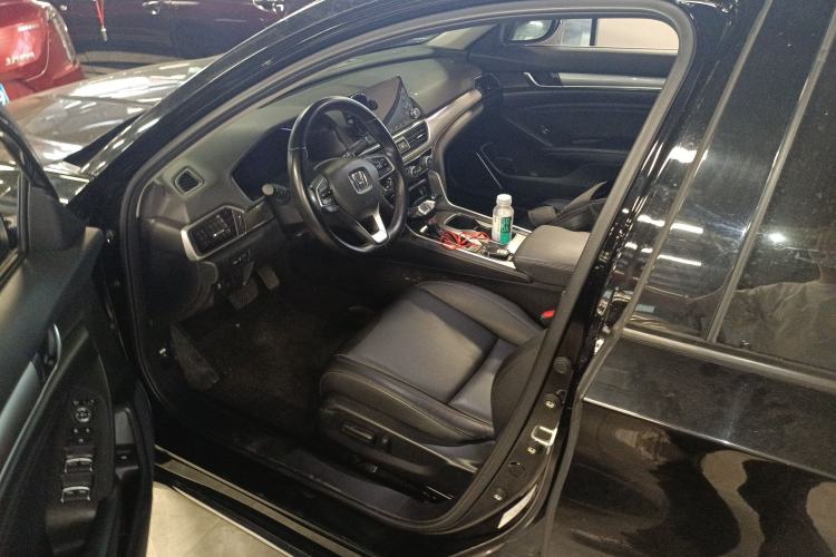 Used Honda Accord 2018 260TURBO Elite Edition China VI Driver Seat
