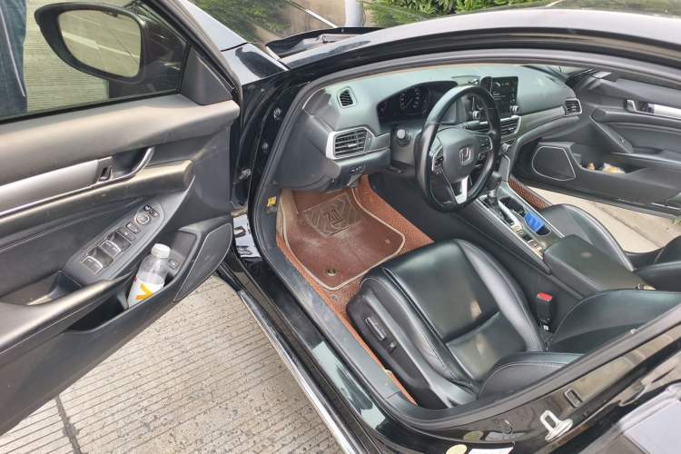 Used Honda Accord 2018 260TURBO Elite Edition China VI Driver Seat