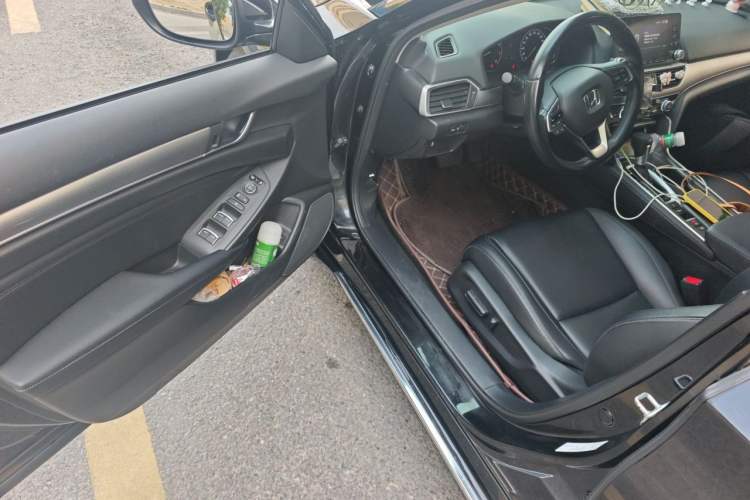 Used Honda Accord 2018 260TURBO Elite Edition China VI Driver Seat