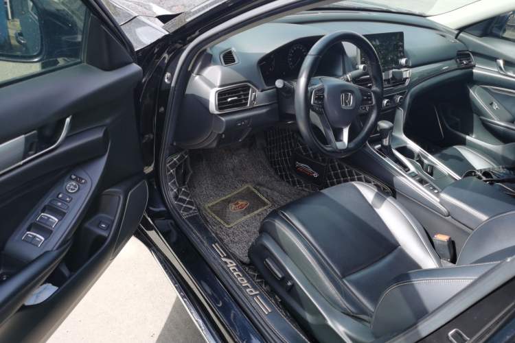 Used Honda Accord 2018 260TURBO Elite Edition China VI Driver Seat