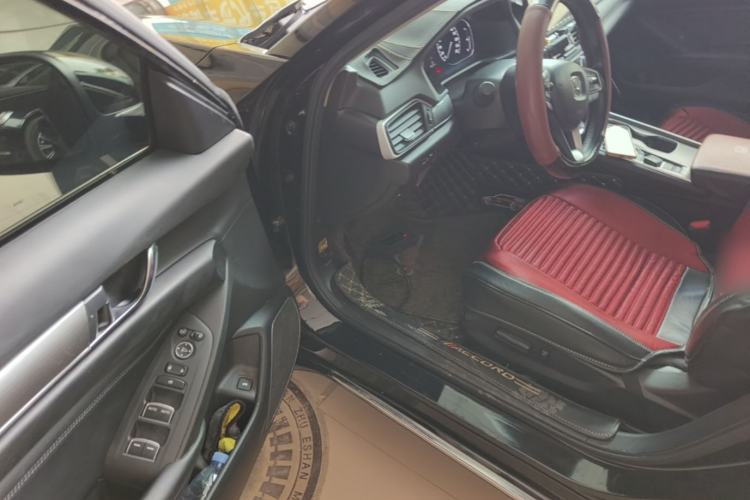 Used Honda Accord 2018 260TURBO Luxury Edition China VI Driver Seat