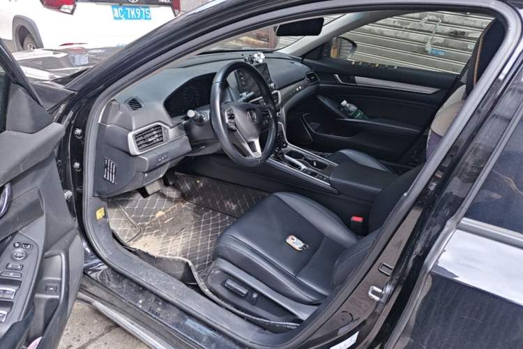 Used Honda Accord 2018 260TURBO Elite Edition China VI Driver Seat