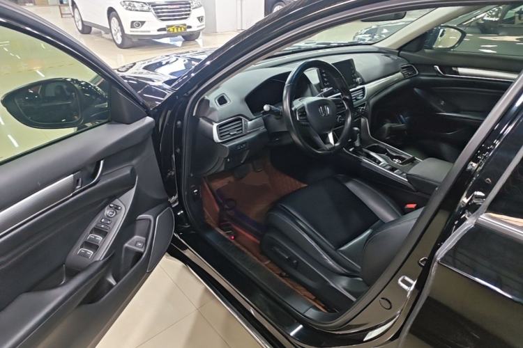 Used Honda Accord 2018 260TURBO Elite Edition China VI Driver Seat