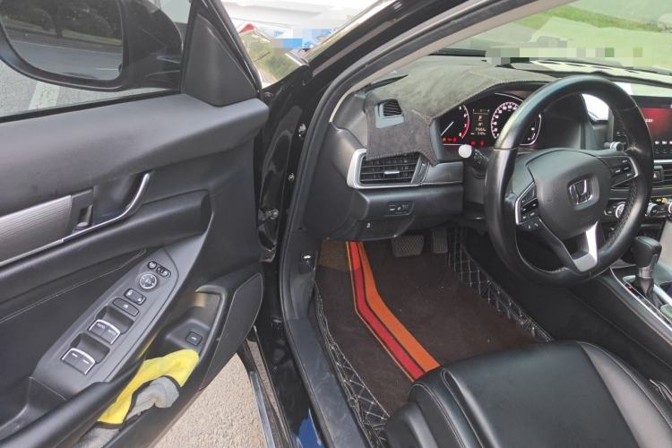 Used Honda Accord 2018 260TURBO Elite Edition China VI Driver Seat