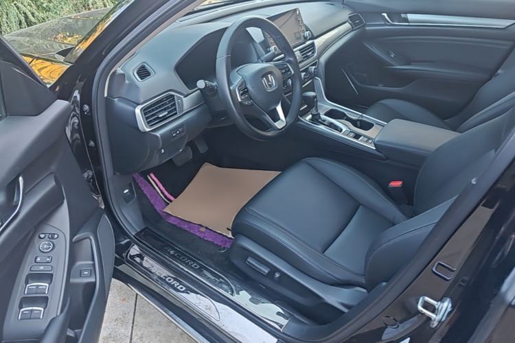 Used Honda Accord 2018 260TURBO Elite Edition China VI Driver Seat