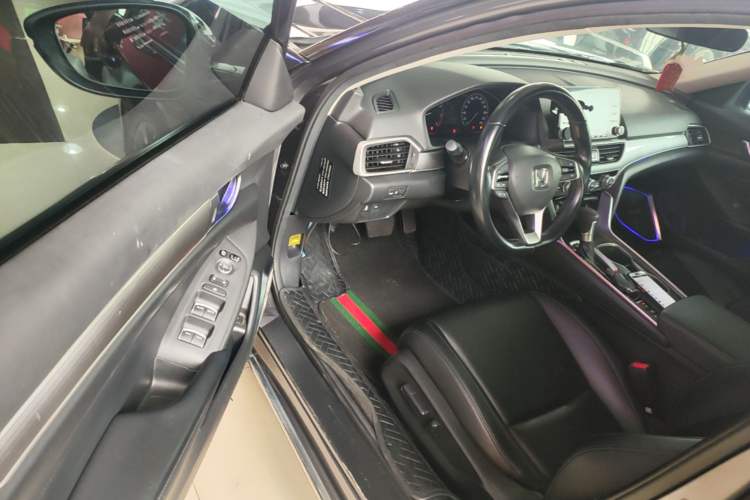 Used Honda Accord 2018 260TURBO Elite Edition China VI Driver Seat