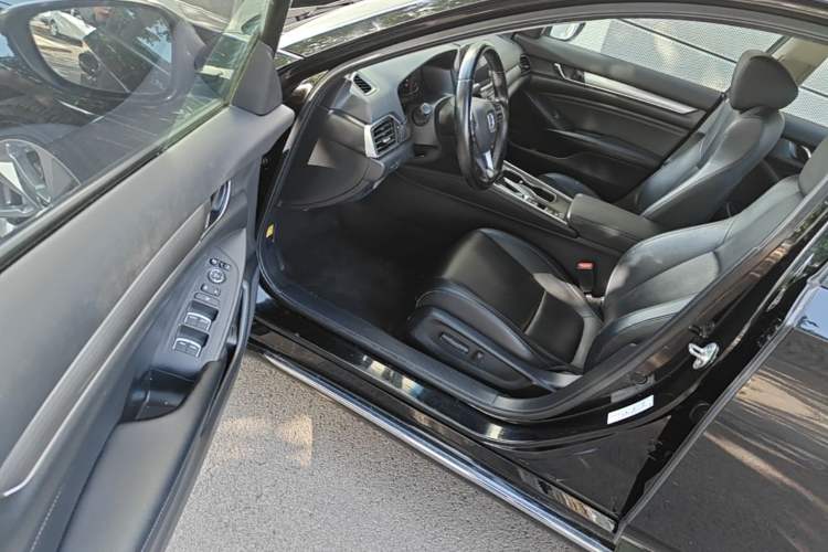 Used Honda Accord 2018 260TURBO Elite Edition China V Driver Seat