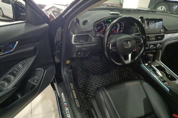 Used Honda Accord 2018 260TURBO Elite Edition China VI Driver Seat