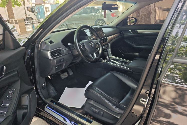 Used Honda Accord 2018 260TURBO Elite Edition China VI Driver Seat