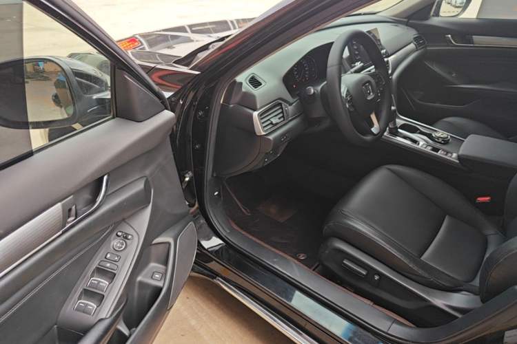 Used Honda Accord 2018 260TURBO Luxury Edition China V Emission Standard Driver Seat