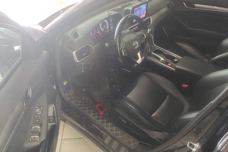 Used Honda Accord 2018 260TURBO Luxury Edition China VI Driver Seat
