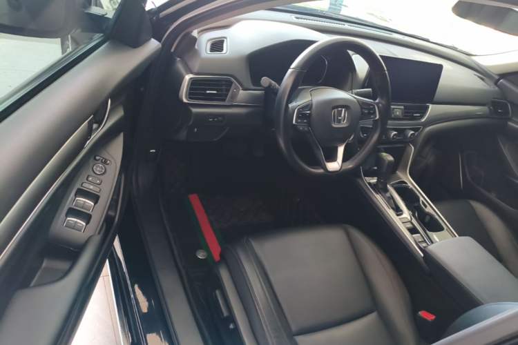 Used Honda Accord 2018 260TURBO Elite Edition China VI Driver Seat