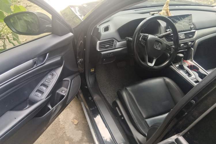 Used Honda Accord 2018 260TURBO Elite Edition China VI Driver Seat