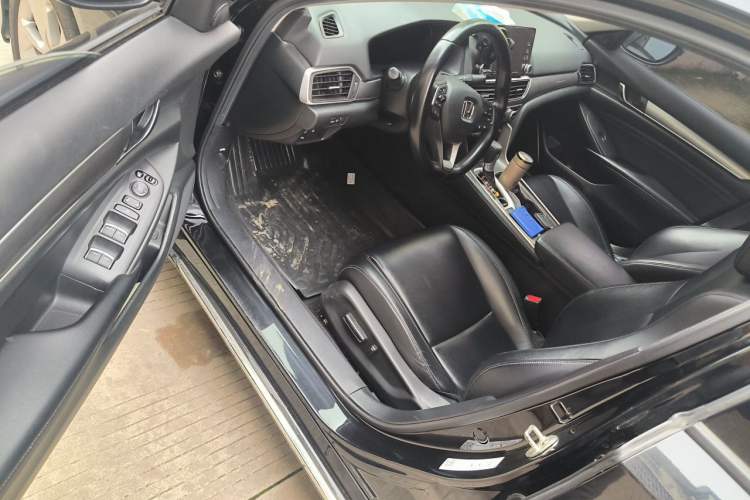 Used Honda Accord 2018 260TURBO Luxury Edition China VI Driver Seat