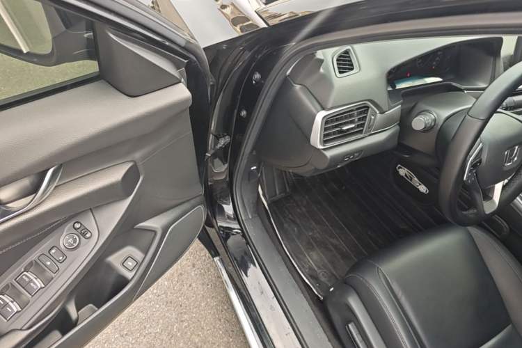 Used Honda Accord 2018 260TURBO Elite Edition China VI Driver Seat