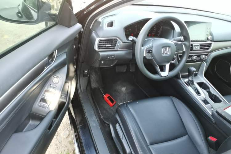 Used Honda Accord 2018 230TURBO Comfort Edition China VI Emission Standard Driver Seat